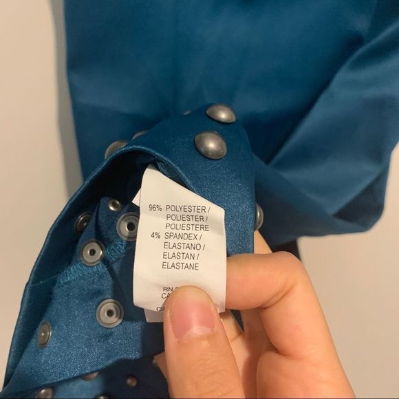 New Sleeveless Kensie Dress - Picture 7 of 10